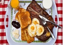 آخرین غذای 12 محکوم به اعدام + عکس