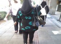 مانتو با طرح جمجمه سبز! + عکس