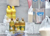 توزیع سبد کالا بین دانش‌آموزان نیازمند عشایری سیستان و بلوچستان