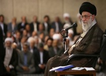 دانشگاه را از حاشیه‌سازی و سیاست‌بازی دور نگه دارید/ هدف تحریم‌ها مسئله‌ی هسته‌ای و حقوق بشر نیست