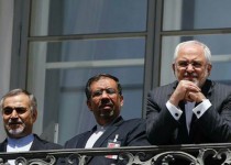 مذاکرات پشت بالکن گیر کرده است+تصاویر