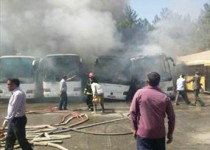 سه دستگاه اتوبوس در آتش سوزی دانشگاه سیستان و بلوچستان طعمه حریق شد