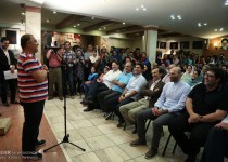 نمایش پپرونی برای دیکتاتور