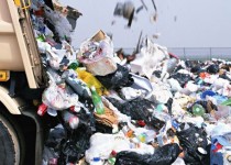 جمع آوری روزانه 215 تن زباله از سطح شهر زاهدان