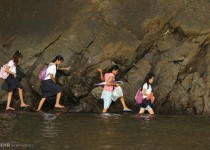 عده ای اینجوری به مدرسه میرن