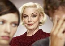 جنگ دامادها و مادرزن ها تمامی ندارد