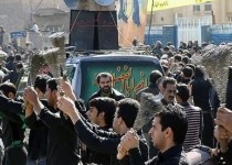 ارباب صدای قدمت می آید/  یکی از قدیمی ترین آداب پاشیدن گل و کاه بر سرعزاداران است