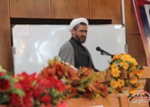 رمز پیشروی انقلاب اسلامی مبارزه با استکبار است