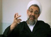 تو چه کار داری که از من سوال می پرسی؟/مگر خبرنگار باید هرچیزی را بپرسد؟/خانه ما همه رقم ادم می آید