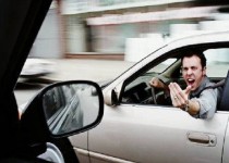 چرا بد رانندگی می‌کنیم؟/مهم‌ترین مشکل ما رانندگی تهاجمی است