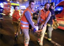 بیش از 300 کشته و زخمی/3 روز در فرانسه اعلام عزای عمومی شد/داعش رسماً مسئولیت حملات «پاریس» را برعهده گرفت+تصاویر و واکنش‌ها