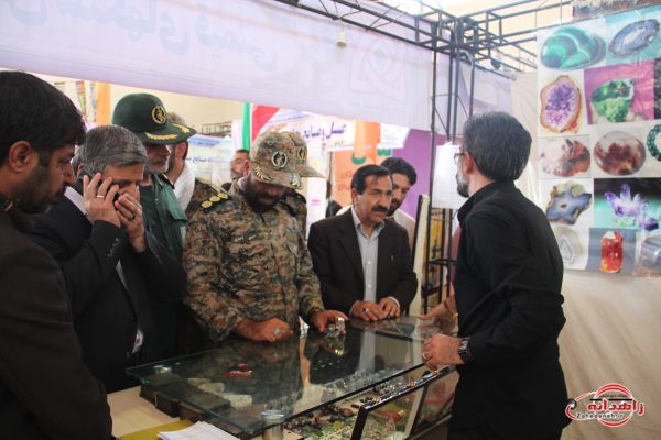 برپایی نمایشگاه و فروشگاه تولیدات و محصولات اقتصاد مقاومتی در زاهدان