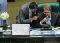 تصاویر/دسته گلی که برای مجلس حاشیه ساز شد