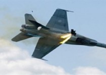 سقوط یک فروند هواپیمایf4 آموزشی در کنارک/ 2 نفر شهید شدند