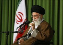 وعده هاى غیرعملى ملاک انتخاب نیست/ مبادا کسانى به مجلس بروند که گیرنده آنها منتظر فرستنده قوى آمریکا و غرب باشد