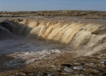 طغیان رودخانه و آبشار پورا اسفند دلگان در اثر بارندگی های اخیر+ تصاویر