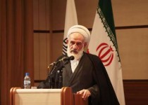 تنها راه نجات کشورعمل به اقتصاد مقاومتی است/ دولتمردان این فریضه  را منجی اقتصاد کشور بدانند