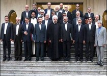 چه کسانی روزگاری تحریم‌ها را بزرگ‌ جلوه دادند و روزگاری آن‌ را کوچک شمردند+ جدول