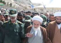 تشییع شهدای مدافع اسلام در زاهدان/ امام جمعه زاهدان: عربستان می خواهد امنیت را در حریم رژیم صهیونیستی فراهم کند