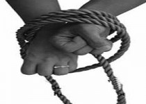 ناف بری، پیوندی اجباری/ دخترانی که با عروسک عروس می شوند