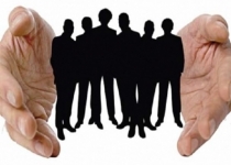 تلاش یک جریان سیاسی برای ایجاد شکاف و تفرقه در جامعه/ یا با مایید یا بر علیه ما!