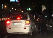 فحشا با چهره ای رنگ آمیزی شده درد شب های بندرعباس