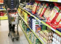 بلاتکلیفی بازار کالاهای اساسی در ماه رمضان/ سفره افطار با طعم گرانی!