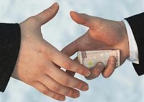 بعد از بیمه مرکزی نوبت به یک بانک دولتی رسید/ حقوق و مزایای چند صد میلیونی برای آقای مدیر عامل+ اسناد