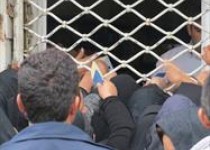 صف توزیع سبد کالا باز هم قربانی گرفت/ اغماء سهم پیرمرد سیستانی از سبد دولتی+ تصاویر