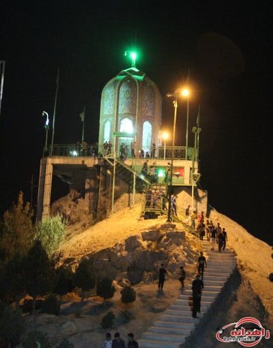 بیرق ایوان طلا میزبان عزاداران زاهدانی شد