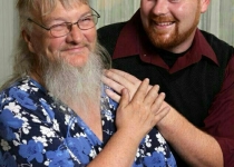 عکس/ ريشدارترين زن جهان