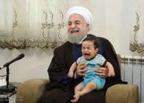 عکس/ جالب‌ترین حاشیه دیدار شب گذشته روحانی