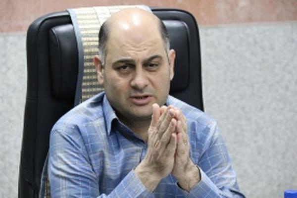 منتظر تخصیص اعتبار از سوی دولت نباشیم/ شهرداری هیچ وظیفه ای در خصوص ارائه خدمات به حاشیه شهر ندارد