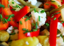 "ترشی شور" معجزه می کند/ کنار غذاهای گوشتی حتما "ترشی" بخورید!