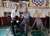 این پزشک تهرانی بجای «ویزیت» فقط «فاتحه» طلب می‌کند