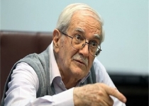 مبادله اقتصادی با دلار کشور را به اروپا و آمریکا وابسته کرده/ باید دلار و یورو را از مبادلات اقتصادی کشور حذف کنیم