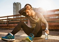 دست های پشت پرده مشکلات گوارشی را در این جا بیابید/ خطر ابتلا به سرطان با نوشیدن کم آب