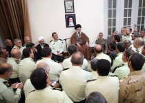 رهبر معظم انقلاب در دیدار فرماندهان ناجا: آمادگی‌های نیروی انتظامی و عزم و ایمان کارکنان آن روز به‌روز ارتقا یابد