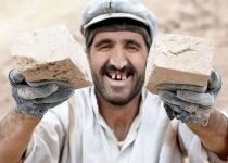 دستمزد یک ساعت کار یک ایرانی ۳۷۶۰ تومان!