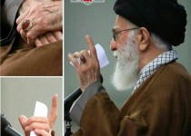 انگشتر اهدایی جوانان انقلابی در دستان رهبری+عکس