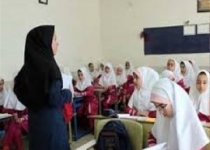 نور امید معلم بلوچ دلگانی به چشمان مریم/ معلمی که هزینه درمان دانش آموزش را تامین کرد