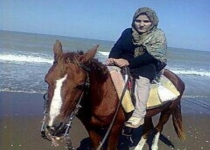 بعد از اولین عمل جراحی 8 روز به کما رفتم / با فراز و نشیب های زندگی مردانه می جنگم