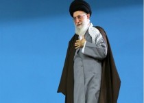 مزاح حضرت آقا: خواص را خدا انشاءالله هدایت کند؛ امّا برای مظلومیت من اصلاً غصّه نخورید؛ الحمدلله زورشان به ما نمی‌رسد!