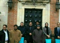 ​سفر دورهمی دولتمردان سیستان و بلوچستان به قلب اروپا/ سلفی با برج ایفل تفریح جدید مسئولین!