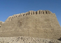 فرسایش تدریجی سهم قلعه 400 ساله مهرستان/ قلعه ای که به افسانه ها می پیوندد