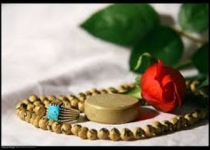 چرا مسلمانان نماز های پنجگانه می خوانند؟