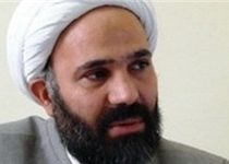 روحانی بهتر است عینکی بزند تا دنیای پوشالی اعتماد به آمریکا را ببیند/ 4 سال گذشت جز عدد و رقم چیزی ندیدیم