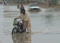 کمک رسانی ها در شأن مردم منطقه بلوچستان نبوده است/ بنیاد مسکن در منطقه بلوچستان کوتاهی کرد