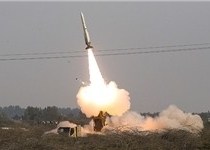 بیانیه 215 نماینده مجلس برای تقویت صنعت موشکی کشور