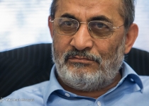 به امام (ره) گفتم، شما نباشید ما را دار می‌زنند/ مجریان اقتصاد مقاومتی انقلابی عمل نمی‌کنند/ مشکلات اقتصادی با برجام حل نمی‌شود